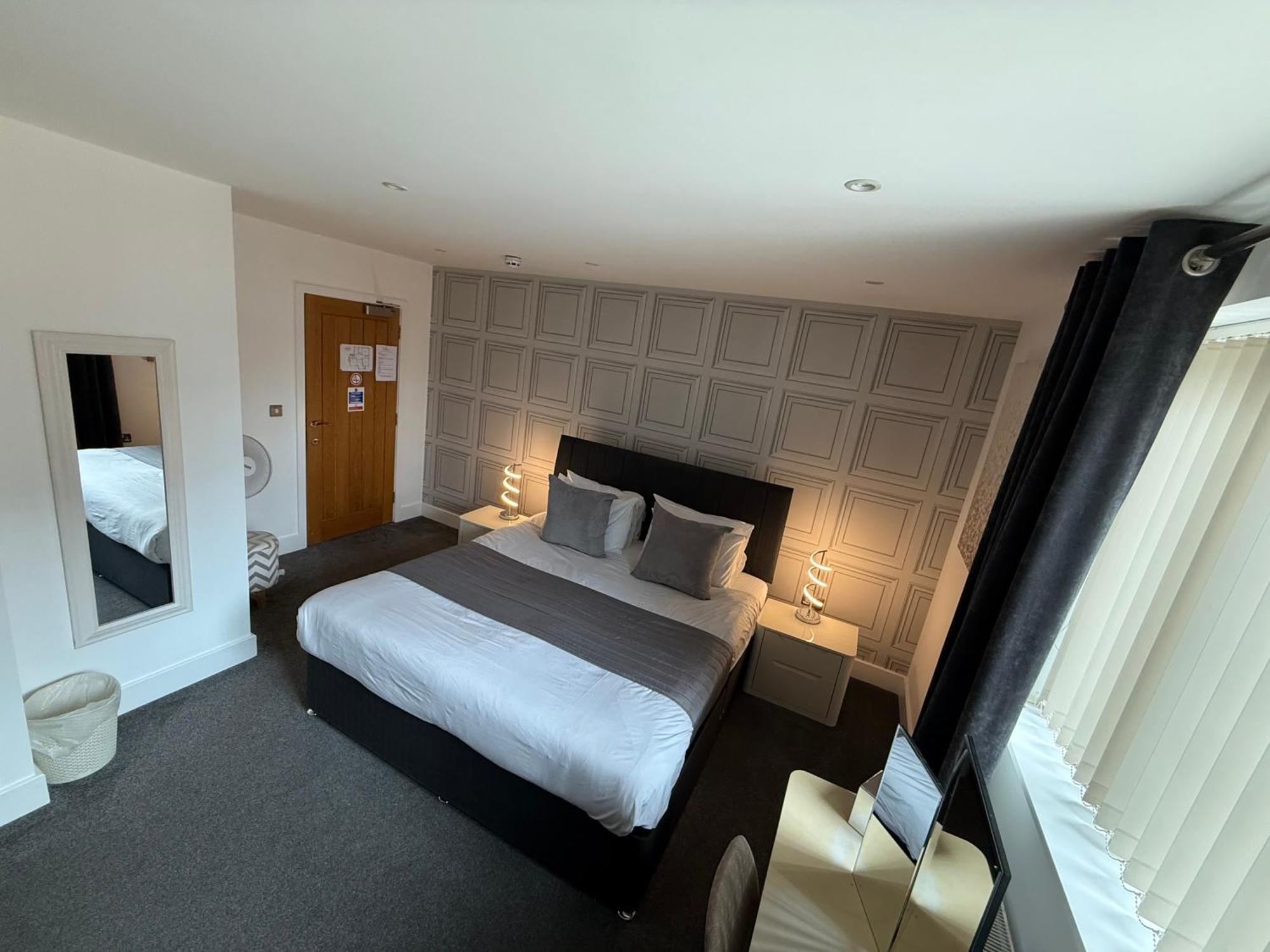 Spire View At The Galleon Restaurant 4* Chesterfield